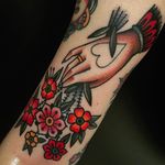 Tattooed hand and flowers tattoo by Moira Ramone #moiraramone #neotraditional #traditional #25toLife #rotterdam #hand #flowers