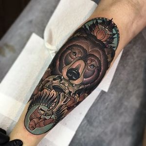 Bear with a lion skull in its mouth. Tattoo by Cree McCahill. #bear #skull #animalskull #neotraditional #CreeMcCahill #bird