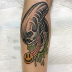 Smiley Face Alien Skull tattoo by Heath Nock #HeathNock #favoritetattoo #color #traditional #newschool #mashup #Alien #skull #smileyface #goo #drool #rainbow #funny #strange #surreal #smile