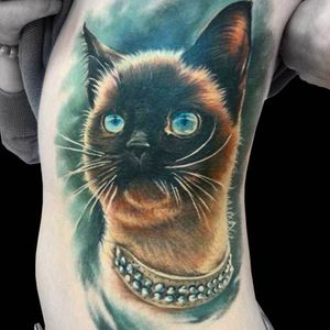 Massive side piece portrait of a cat. Tattoo by Tatyana Kashtan. #TatynaKashtan #cat #animalportrait