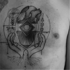 Anatomical heart tattoo by Clara Teresa #ClaraTeresa #blackwork #anatomicalheart #heart #btattooing #blckwrk