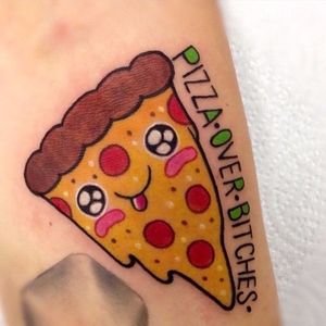 Tão lindinha... #RobertoEuan #PizzaTattoo #pizzalovers #pizza #pizzaday #diadapizza #kawaii