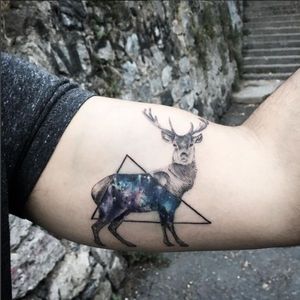 Geometric stag tattoo by Resul Odabaş #stag #geometric #linework #ResulOdabas