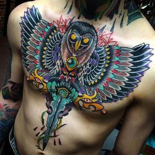Tatuaje de búho por Miguel Lepage