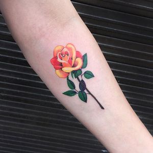Rose via instagram zihee_tattoo #rose #flower #floral #watercolor #colorful #illustrative #zihee