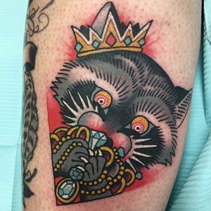 Raccoon Tattoo by Ian Bederman #animaltattoo #traditionalanimal #traditional #quirkytattoos #IanBederman #raccoon