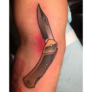 Buck Knife Tattoo by Pat Crump #buckknife #knifetattoo #traditionalknifetattoo #traditionaltattoo #PatCrump