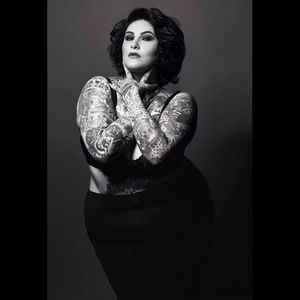 Dallas owns the camera in this black and white shot showing off her curves Photo by Lanaya Flavelle #DallasValentine #plusmodel #tattooedbabes #AmericanTraditional #model #pinup #glamor #LanayaFlavelle