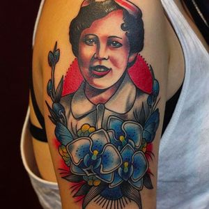 Neotraditional tattoo by Taco Joe #neotraditional #flower #woman #TacoJoe