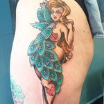 Peacock big girl pin up tattoo by Hollie West. #HollieWest #pinup #plussize #bodylove #bodypositivity #pinuplady #biggirlpinup #peacock