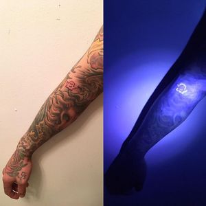 JonBoy's glow in the dark tattoo. #JonBoy #SofiaRichie #Celebrities #Ghost #glowinthedark