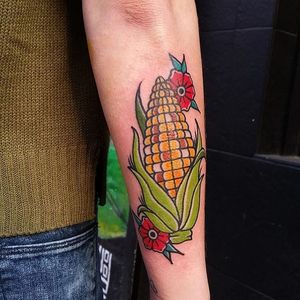 Traditional ear of corn tattoo by Douglas Grady. #traditional #corn #grain #vegetable #DouglasGrady