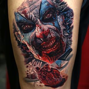 Gory evil clown and heart tattoo by Dongkyu Lee @q_tattoos #dongkyu #dongkyulee #realism #realistic #portrait #korea #evilclown #heart #knife
