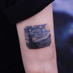 Starry Night tattoo by Saegeemtattoo #Saegeemtattoo #VanGoghtattoo #color #painting #VanGogh #StarryNight #landscape #cityscape #trees #sky #stars #moon #fineart #detailed