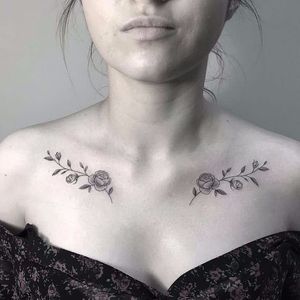 Rose collarbone tattoo by Julia Shpadyreva. #JuliaShpadyreva #rose #floral #flower #botanical #fineline #subtle #micro #collarbone