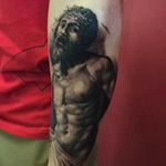 Super clean Jesus Christ with crown of thorns, tattoo done by Erick Holguin #clean #JesusChrist #crownofthorns #ErickHolguin