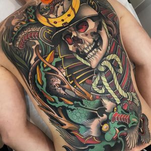 Dead Samurai and dragon tattoo by Javier Franko #JavierFranko #backpiecetattoos #color #neotraditional #samurai #skull #armor #dragon #folklore #rope #moon #death