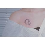 Dotwork crescent moon tattoo by Baam. #Baam #TattooerBaam #subtle #microtattoo #southkorean #fineline #dotwork #crescent #crescentmoon