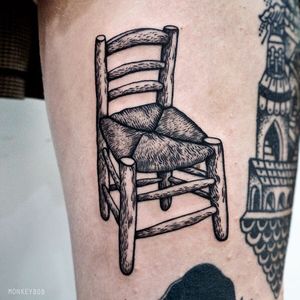 Van Gogh's chair. Tattoo by Bobby aka Monkeybob Tattoo #Monkeybob #VanGoghtattoo #blackwork #VanGogh #stilllife #illustrative #painting #chair #linework #fineart