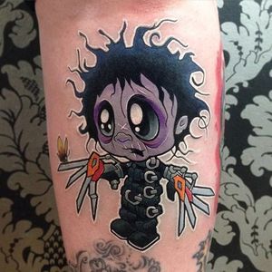 Edward Scissorhands chibi tattoo by Mark Ford. #newschool #chibi #MarkFord #edwardscissorhands #TimBurton