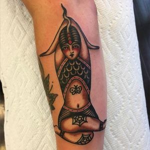 Acrobat Woman Tattoo by Ivan Antonyshev #IvanAntonyshev #traditionalwoman #Traditional #Girl #Woman #Mainstaytattoo #Austin #Acrobat