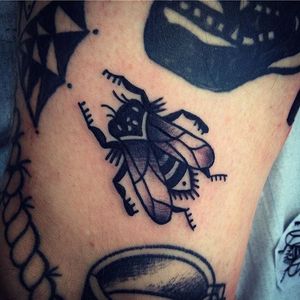 Blackwork insect tattoo by Horny Pony. #blackwork #HornyPony #insect #fly #gapfiller