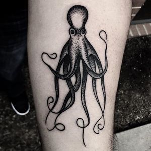 Octopus Tattoo by Mike Adams @mikeadamstattoo #stippling #dotshade #dotshading #mikeadams #mikeadamstattooing #octopus
