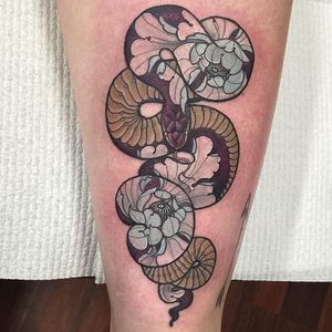 Snake Tattoo by Hannah Flowers #snake #snaketattoo #neotraditional #neotraditionaltattoo #neotraditionaltattoos #neotraditionalartist #HannahFlowers
