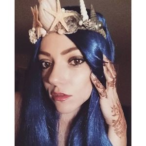 Mermaid crown of Ashley Pomplin. #mermaidcrown #mermaid #tattoodobabes #fashion