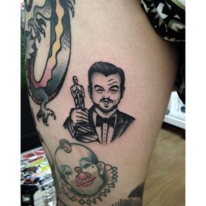 Leonardo DiCaprio Tattoo by Joel Menazzi #Blackwork #portrait #BlackworkPortrait #PopCulture #JoelMenazzi #LeonardoDiCaprio #Oscar #Actor