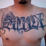A badass familia chest-piece by David "Vandal" Ruiz (IG—vandaltattoos). #DavidVandalRuiz #familia #lettering #script #typography