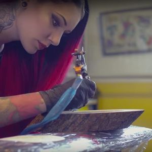 Červená Fox tattooing #ČervenáFox #tattooapprentice #tattooing #video