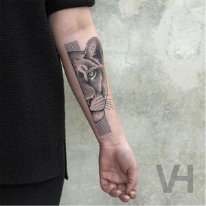 Another rad lioness tattoo by Valentin Hirsch #lioness #lion #dotwork #ValentinHirsch