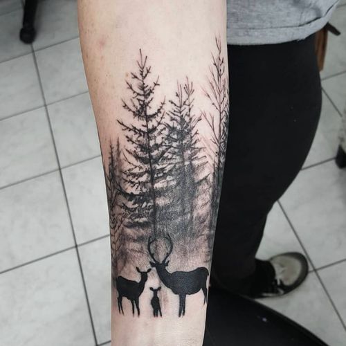 Love this nature tattoo by Ian Miller #IanMiller #leaflesstree #tree #noleaves #fall #nature #blackwork #deer #family #blackandgrey