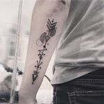Arrow tattoo by Greg Klotz #GregKlotz #graphic #contemporary #dotwork #finearts #modernart #abstract #arrow