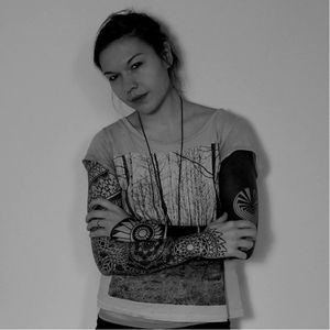 Pictured, Jessi Manchester (Photo via Facebook) #JessiManchester #tattooartist #german #sacredgeometry #tattooer #geometry #artist