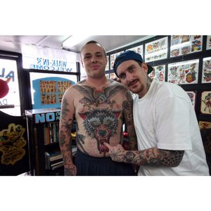 Resident artist Keir McEwan and a client heavily covered in his tattoos. (IG - unomas) (Photo by @jessicapaige) #QueenStreetTattoo #hawaiitattoo #hawaii #traditionaltattoo #wolftattoo #eagletattoo