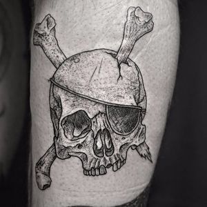 Pirate skull tattoo by LuCi #LuCi #engraving #blackwork #monochrome #monochromatic #skull #bones #pirate #pirateskull