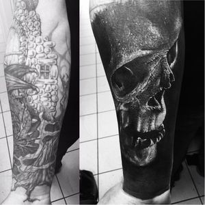Rough cover-up tattoo #SandryRiffard #blackandgrey #realism #realistic #coverup #skull #blackwork