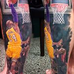 Kobe Bryant going up against Lebron James, tattoo by Steve Butcher #KobeBryant#Lakers #LebronJames #realistic #realism #colored #SteveButcher