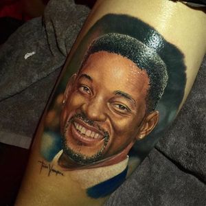 A picture perfect tattoo of Will Smith on the red carpet by Tuan Vampire (IG—tuanvampire_tattooart). #color #realism #portraiture #TuanVampire #WillSmith