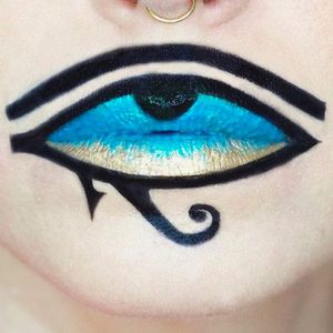 Eye of Horus Lip Art by @Ryankellymua #Lipart #Makeupart #Makeup #Ryankellymua #Eyeofhorus #Eye