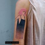 Beautiful tattoo by Tania Vaiana #TaniaVaiana #illustrative #minimalistic #pinkhair #woman