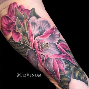Magnolia de Liz Venom (a través de IG-lizvenom) #realismo #estilo de pintura #lizvenom #flor #flores
