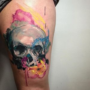 Skull Tattoo by David Giersch #skull #skulltattoo #watercolor #watercolortattoo #watercolorrealism #portraitrealism #colorrealism #DavidGiersch