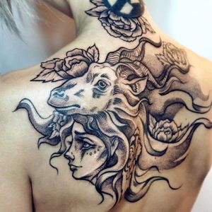 Impressive capricorn tattoo on the upper back by Sasha Kiseleva #linework #blackwork #lines #blckwrk #dotwork #myforestink #sashakiseleva #btattooing #blxckink #onlyblackart #blacktattoomag #capricorn #lady