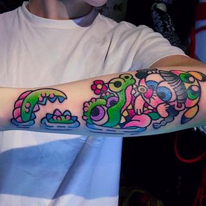 Alligator and baby tattoo by @pikkapimingchen #cartoon #cartoonstyle #neotraditional #bright_and_bold #alligator #baby