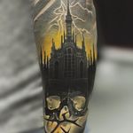 Gothic horror scene, by Cyril Matusevich (via IG—renortattoo) #realism #portraits #realistic #Russian