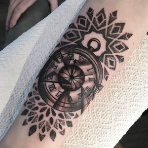 Stopwatch tattoo by Ian Atkinson #ianatkinson #mandala #dotwork #patternwork #stopwatch #clock