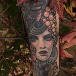 Fall's Mistress by Hannah Flowers #HannahFlowers #color #neotraditional #portrait #ladyhead #face #lady #bird #berries #leaves #nature #seasons #fall #tattoooftheday